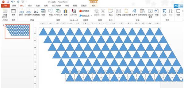 如何使用PPT快速绘制三角形背景效果？